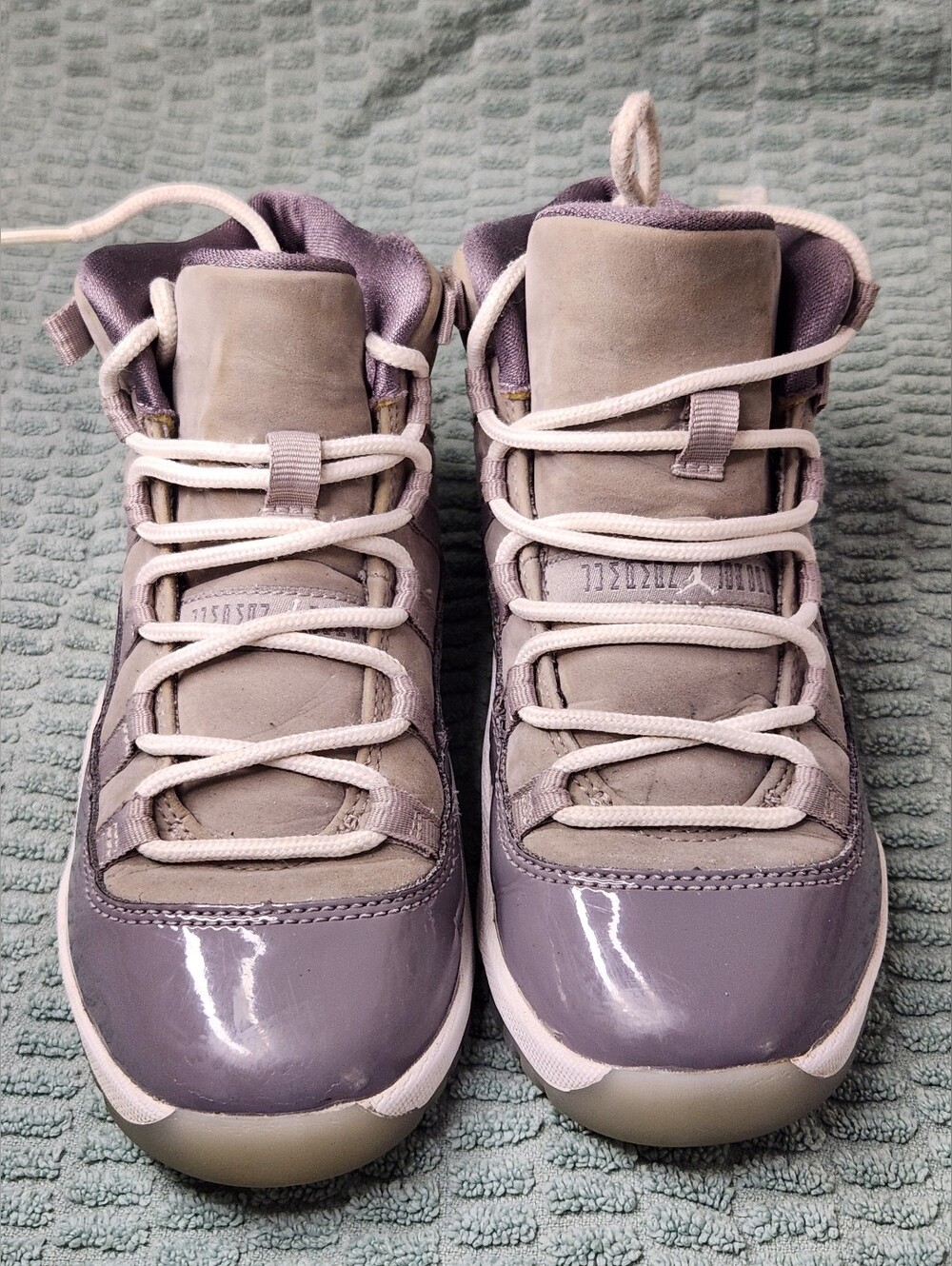 Air Jordan 11 Retro Cool Grey Kids size 1.5Y
